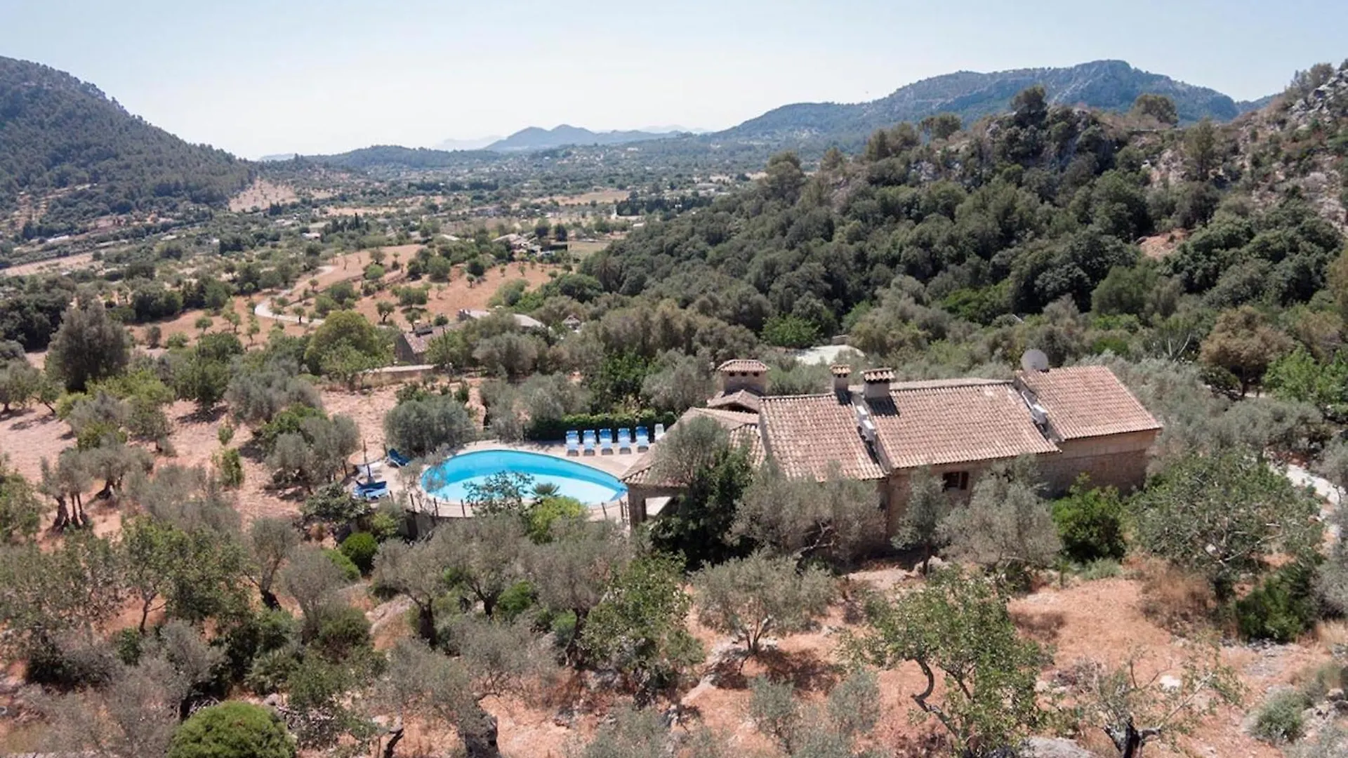 Rustic House Recently Renovated Villa With Views To The Pollensa Mountains By Renthousing Pollença 0*,