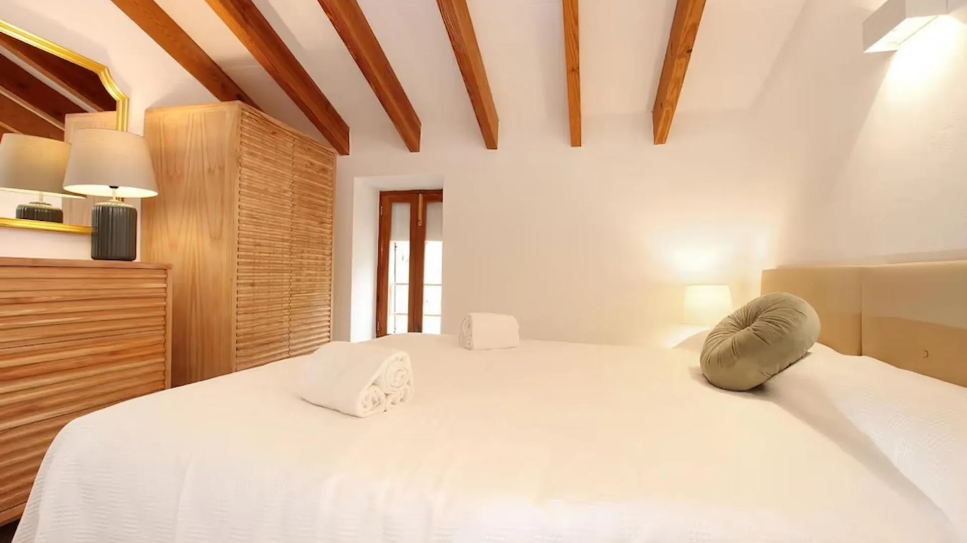 Rustic House Recently Renovated Villa With Views To The Pollensa Mountains By Renthousing Pollença